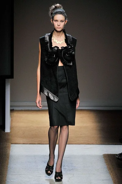 Look 37